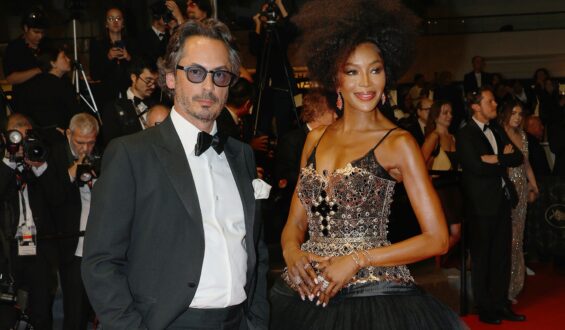  Naomi Campbell & Kilian Hennessy, Cannes’da Zamansız Bir Buluşma