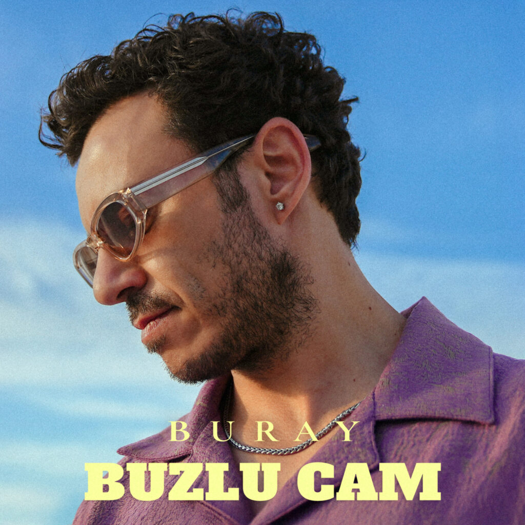 Pop müziğin sevilen başarılı ismi Buray, yeni şarkısı “Buzlu Cam” ile dinleyiciyle buluşmaya hazırlanıyor. 30 Mayıs’ta Sony Music Türkiye etiketiyle yayınlanacak şarkı, bu yaza damgasını vuracak. 