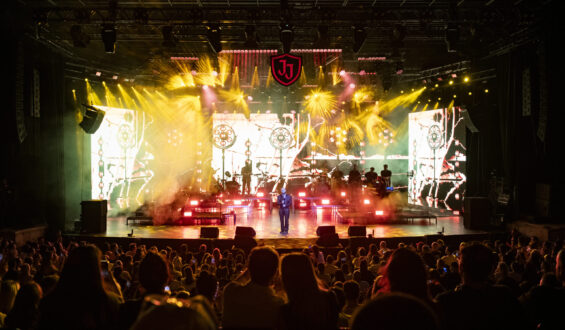 Paribu, Türkiye’nin sevilen sesleri Jolly Joker Harbiye Açık Hava Konserleri’nde