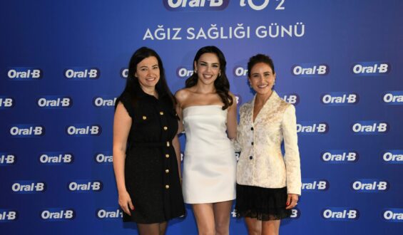 Ünlü Oyuncu Yağmur Tanrısevsin’den, Sağlıklı Gülüşün Formülü