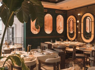 İSTANBUL’UN BÜYÜLÜ ATMOSFERİNDE          ABDİ BEY’İN DAMAK ŞIMARTAN LEZZETLERİ