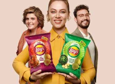 DEMET EVGAR, DANİNO VE REFİKA BİRGÜL LAY’S’İN YENİ REKLAM FİLMİNDE BULUŞTU