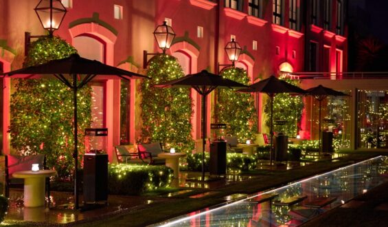 UNUTULMAZ BİR YILBAŞI GECESİNİ VAKKO DOKUNUŞUYLA KARŞILAYIN