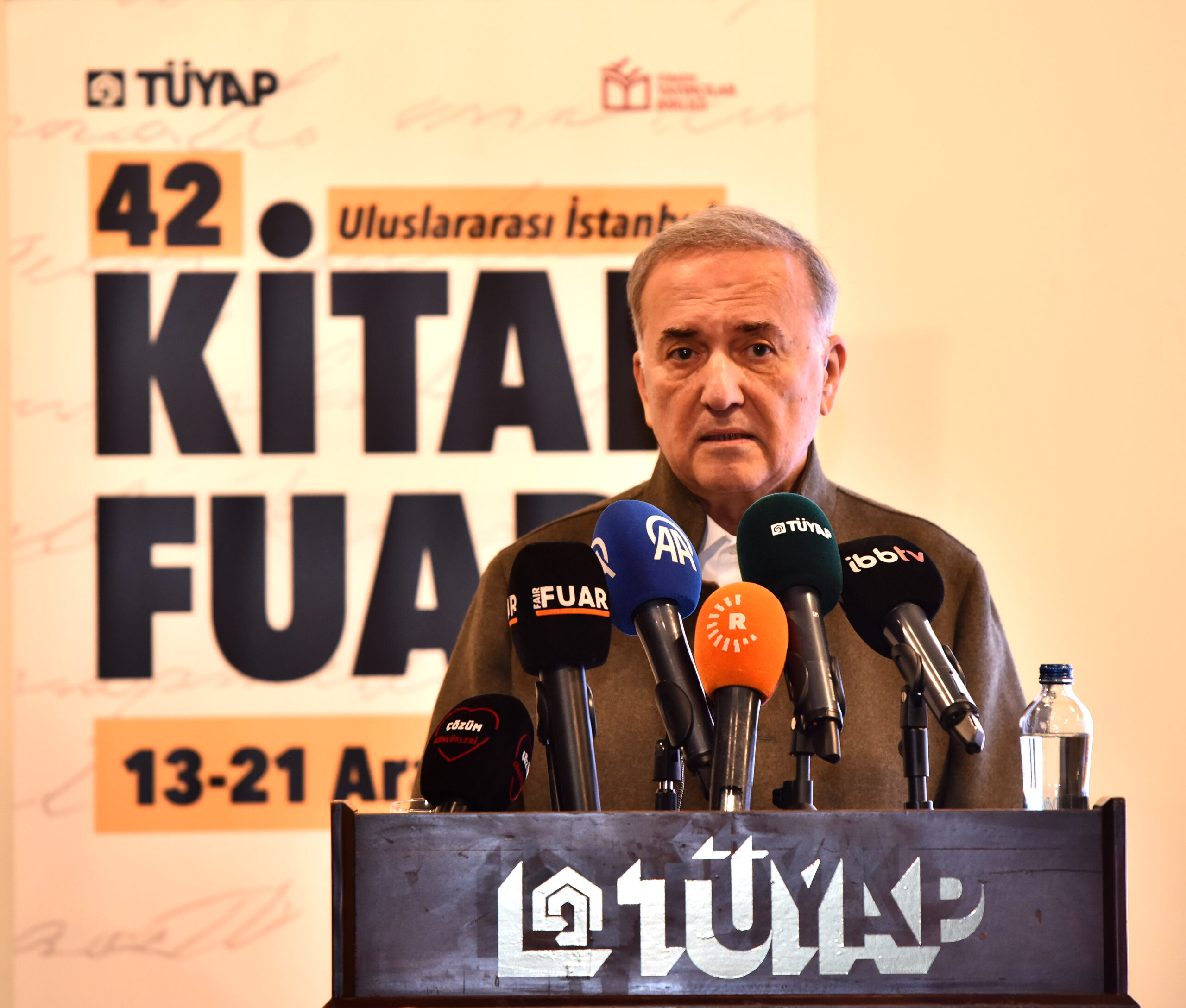 42. Uluslararası İstanbul Kitap Fuarı          Kapılarını Açtı