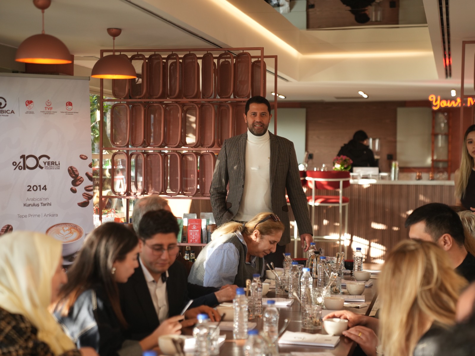 KAHVENİN HİKAYESİ GÖRME ENGELLİLERİN DUYULARI ÜZERİNDEN ANLATILDI