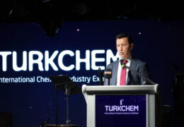 TURKCHEM EURASIA 2026 LANSMANI DERYA ULUĞ KONSERİYLE FİŞEKHANE’DE GERÇEKLEŞTİ