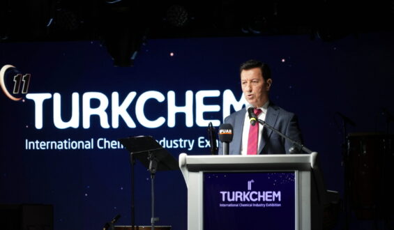 TURKCHEM EURASIA 2026 LANSMANI DERYA ULUĞ KONSERİYLE FİŞEKHANE’DE GERÇEKLEŞTİ