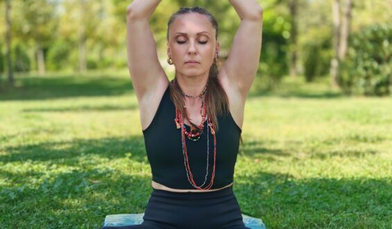 Sessizliğin Gücü, Yoga ve Meditasyonla İçsel Yolculuk