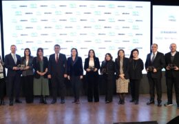 III. Sürdürülebilir Yüzyıl Zirvesi’nde Sürdürülebilirlik Liderleri Ödüllendirildi