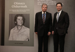 Melih Çelet, DESA’nın 53 Yıllık Yolculuğunu, ”Olmazı Oldurmak” Kitabında Anlattı