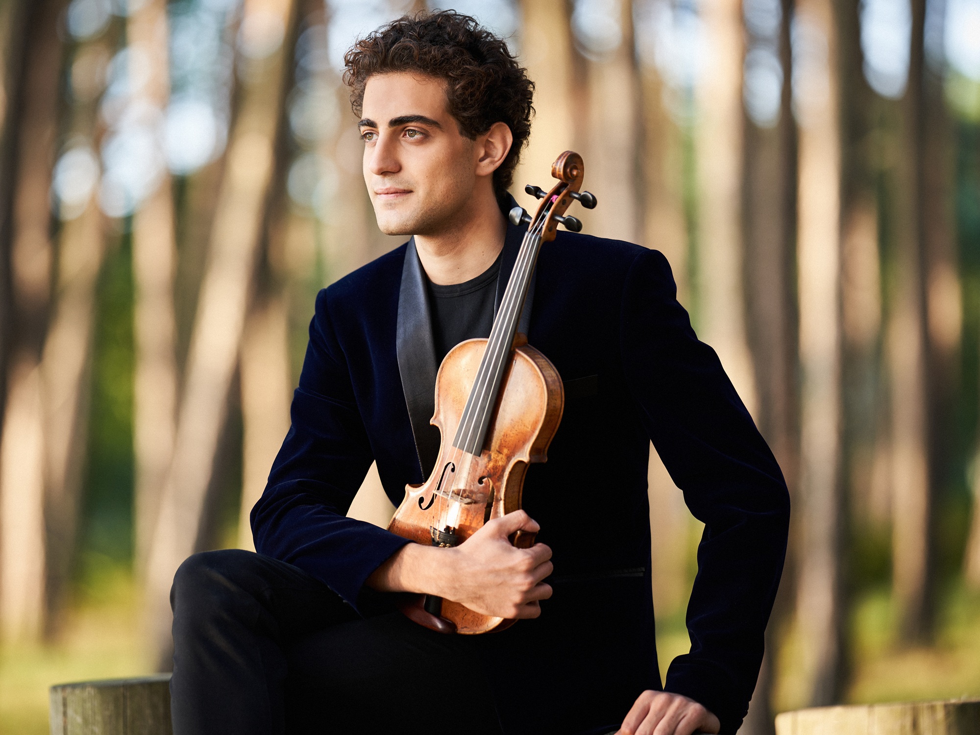 Keman Virtüözü Elvin Hoxha Ganiyev, Balkanlar’ın En Prestijli Orkestrasıyla Tiran’da Sahne Alacak