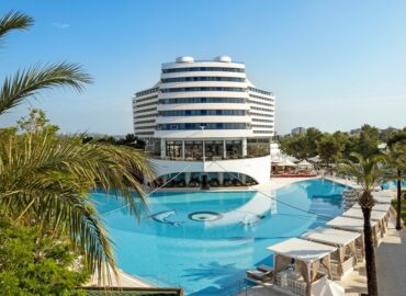 Titanic Hotels ile Akdeniz’in Sakin Ritmine Bırakın Kendinizi