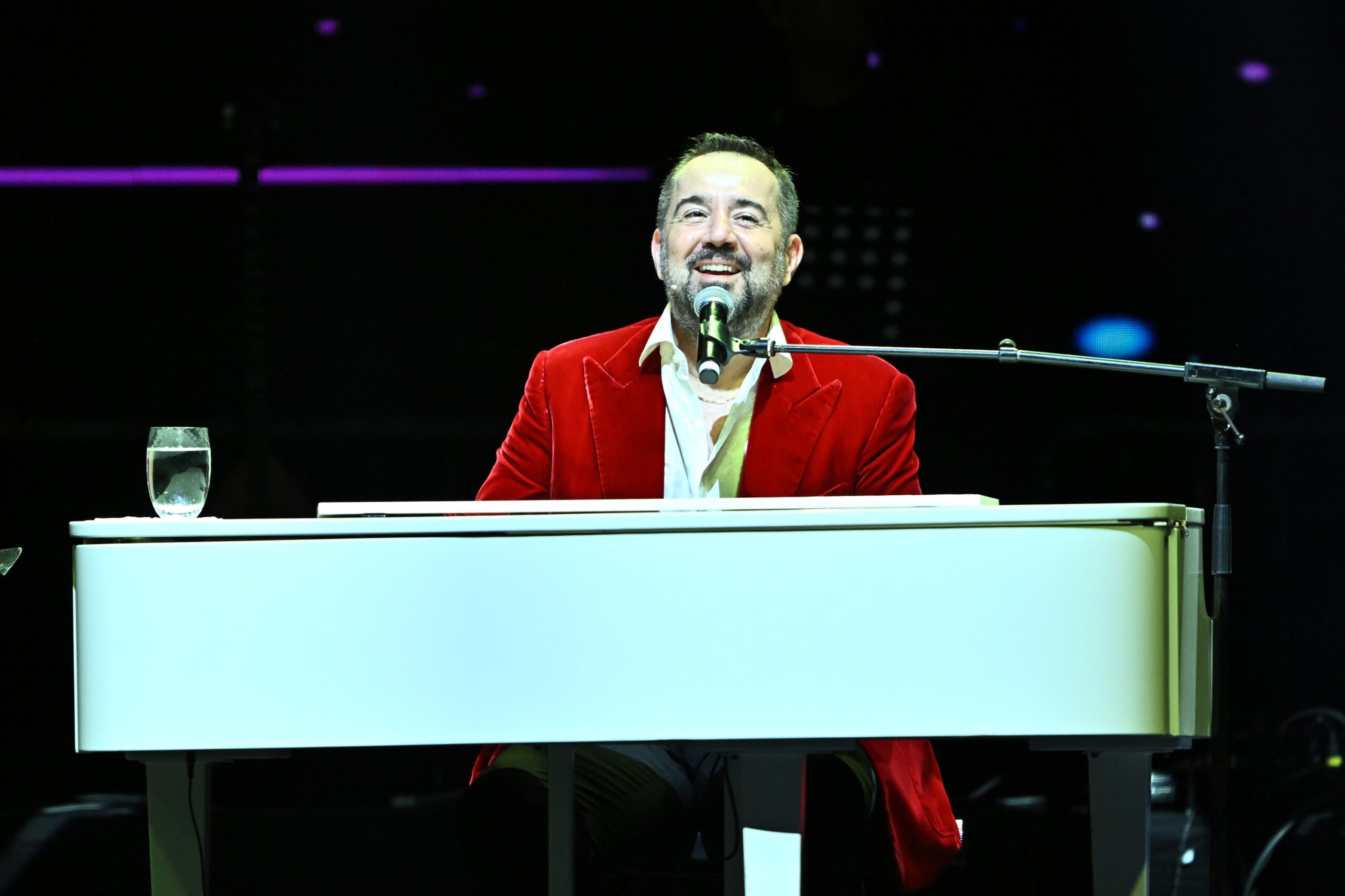 Bol Kahkahalı Ata Demirer Gazinosu Mart Ayında İstanbul ve Ankara’da