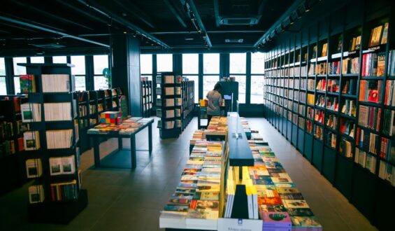 İBB OKUR YAZAR BULUŞMASI ŞUBAT AYINDA İSTANBUL KİTAPÇISI’NDA DEVAM EDİYOR