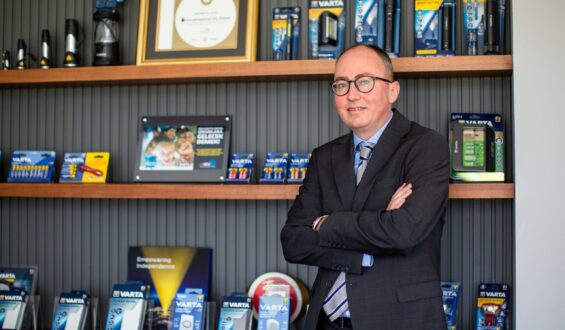 Toplanan Atık Pillerle 15 Ayda 2.8 Ton Karbon Emisyonunun Önüne Geçildi